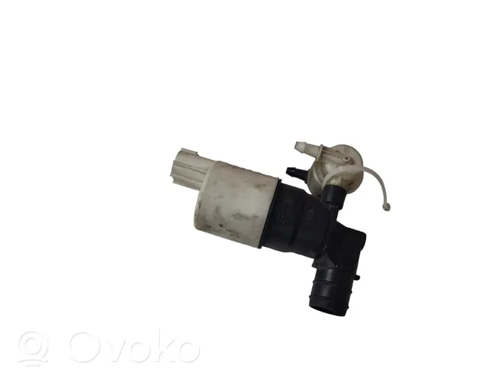 Volvo V60 Windscreen/windshield washer pump BK2117K624BA