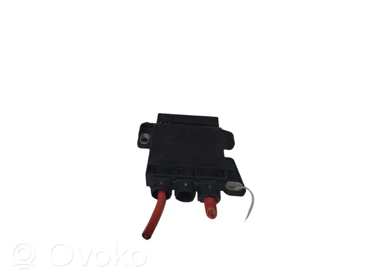 BMW 5 F10 F11 Coolant fan relay 915341802