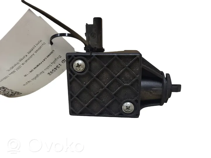 Citroen C4 I Picasso Siłownik klapki wlewu paliwa 806653