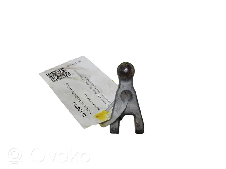 Opel Astra H Fuel Injector clamp holder 