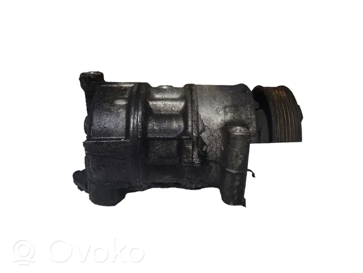 Volkswagen PASSAT B6 Air conditioning (A/C) compressor (pump) 5N0820803