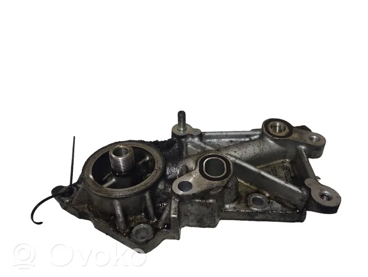 Mazda 6 Supporto di montaggio del filtro dell’olio R2AA14311