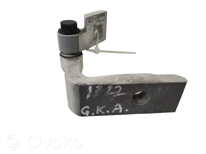 BMW 1 F20 F21 Aizmugurē apakšējā vira (eņģe) R047058