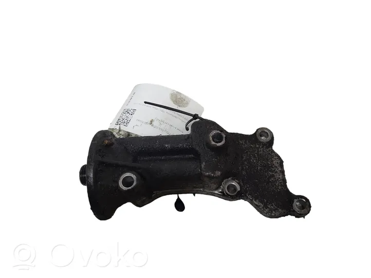 Nissan X-Trail T30 Supporto di montaggio del filtro dell’olio 15238BN300