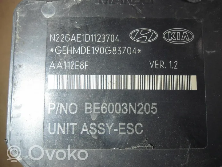 KIA Carens III Pompe ABS N22GAE1D1123704