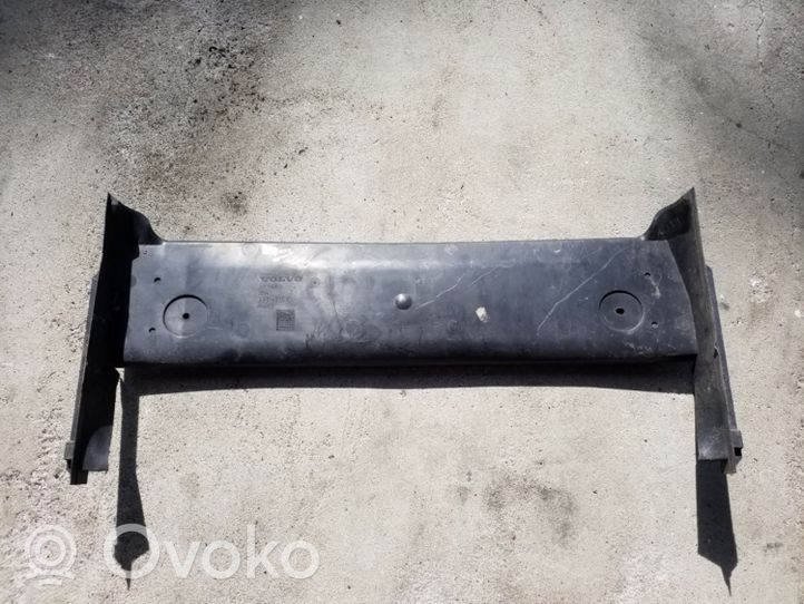 Volvo XC70 Radiator trim 9151897