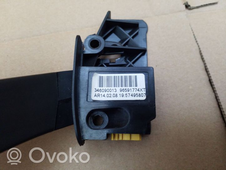 Citroen C4 I Pavarų perjungimo jungtukas/ rankenėlė 96591774XT