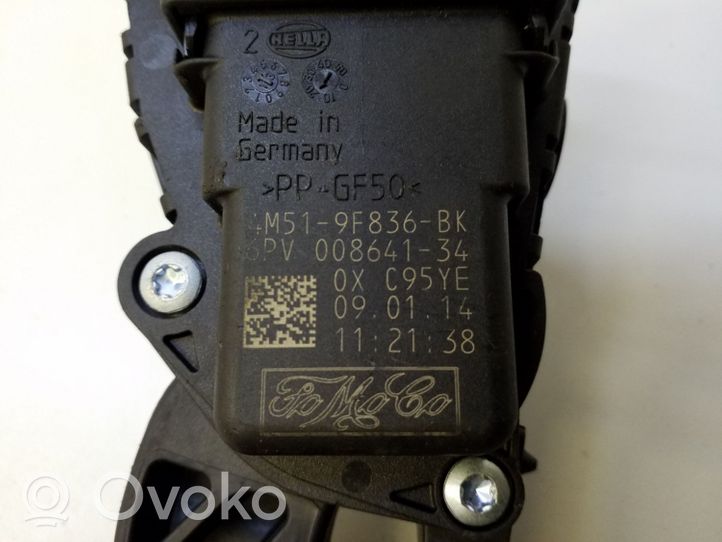 Volvo C70 Accelerator throttle pedal 74253401