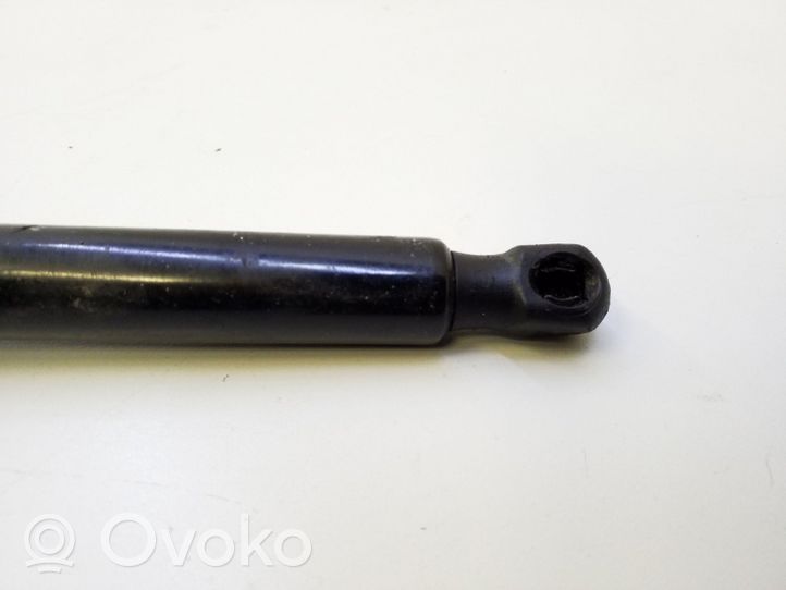 Seat Toledo III (5P) Tailgate/trunk strut/damper 5P5827550