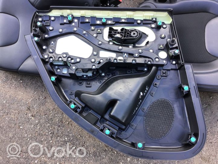 Jeep Cherokee Fotele / Kanapa / Boczki / Komplet OEM