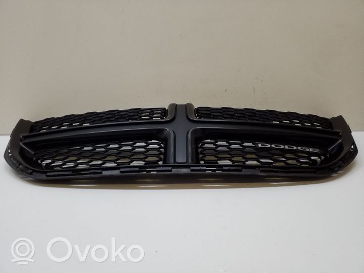 Dodge Grand Caravan Atrapa chłodnicy / Grill 68100689AA