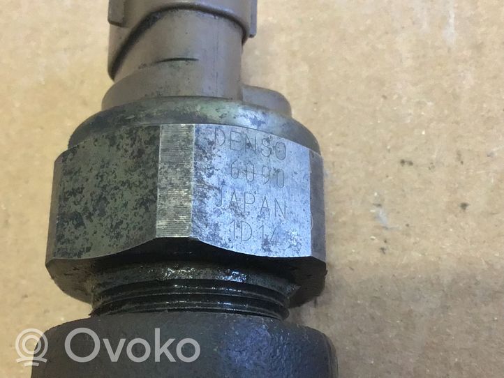 Toyota RAV 4 (XA20) Tuyau de conduite principale de carburant 8945812020