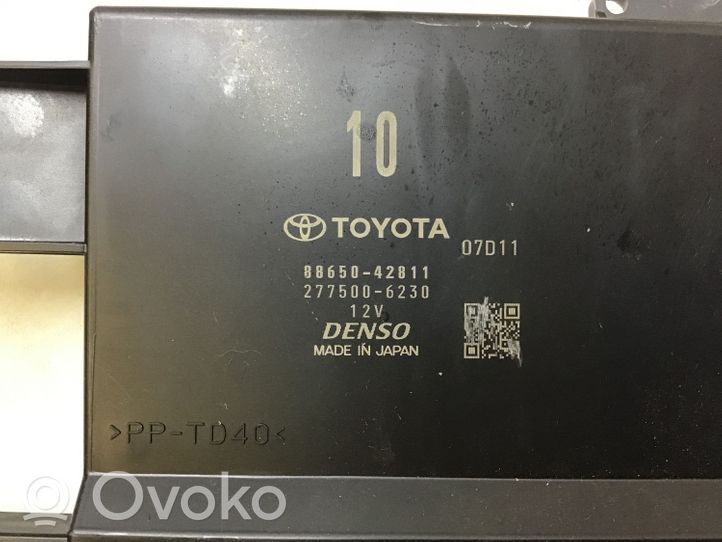 Toyota RAV 4 (XA50) Steuergerät der Klimaanlage 8865042811
