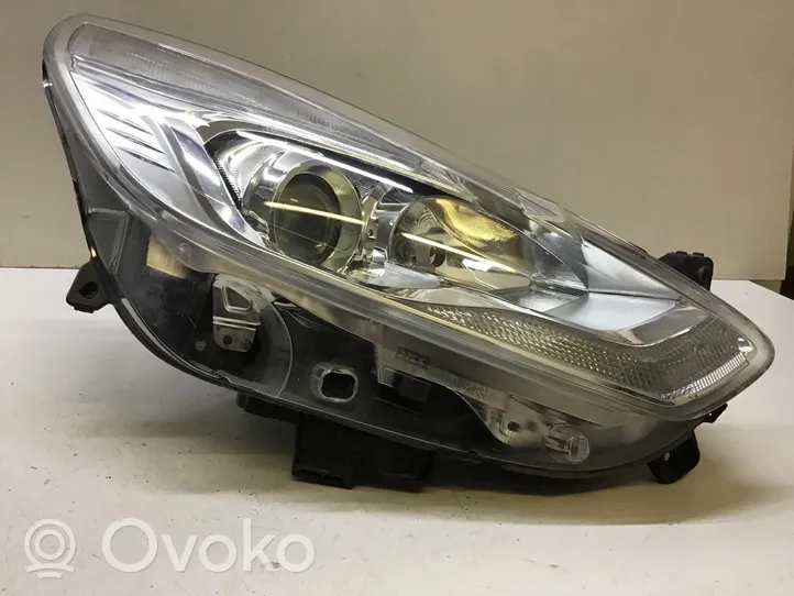 Ford Galaxy Lampa przednia 0466730HNL