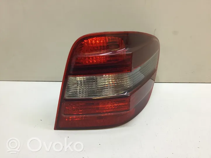 Mercedes-Benz ML W164 Luci posteriori 225168R