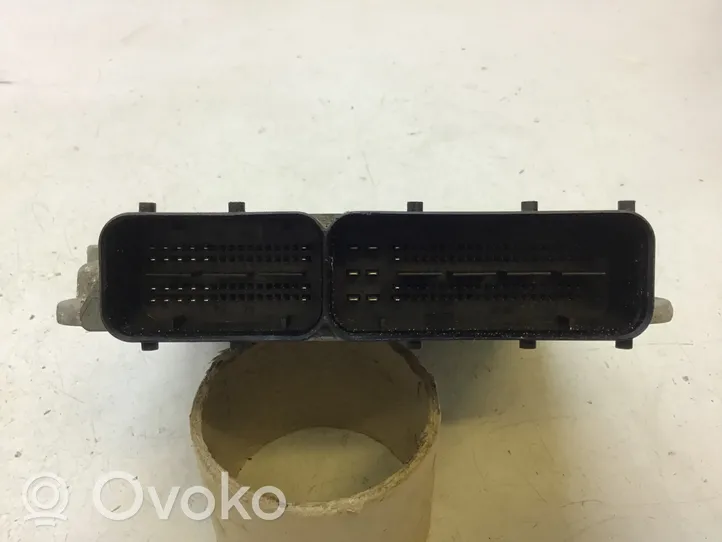 KIA Sorento Calculateur moteur ECU 0281017609