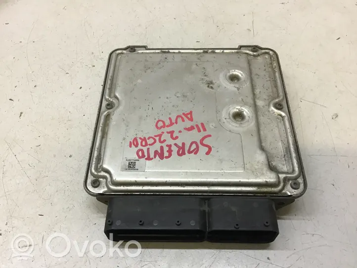 KIA Sorento Calculateur moteur ECU 0281017609