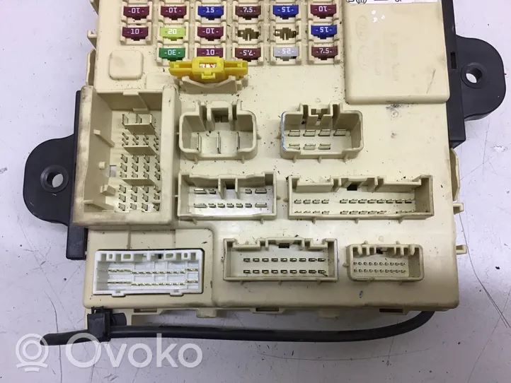 KIA Sorento Fuse module 97RA012341