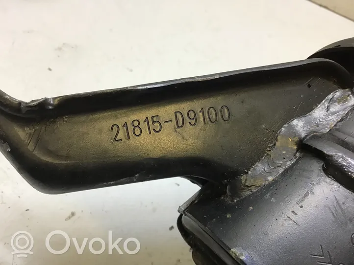 KIA Sportage Supporto di montaggio del motore 21815D9100