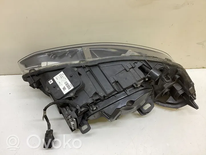 Volvo XC60 Lampa przednia 31420259