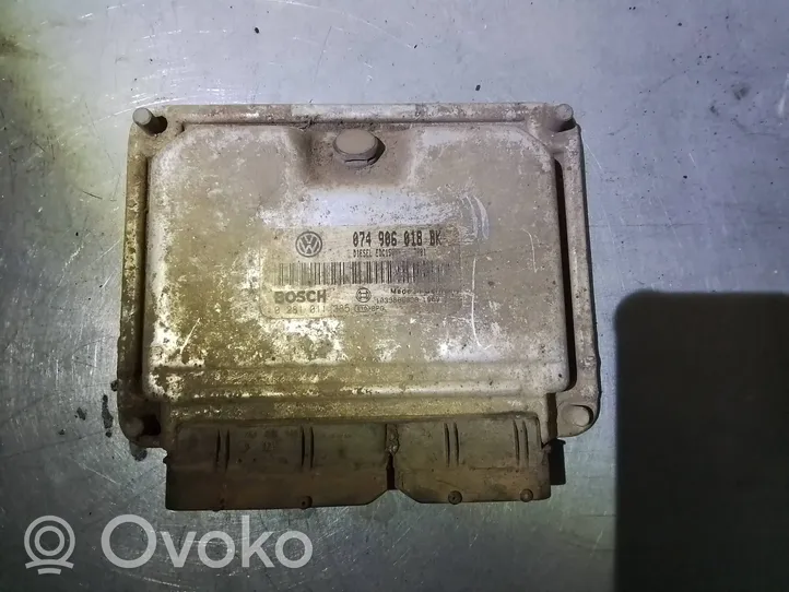 Volkswagen II LT Komputer / Sterownik ECU i komplet kluczy 074906018bk