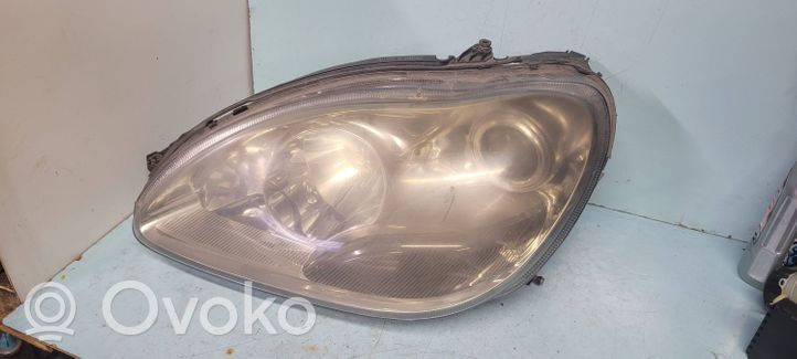 Mercedes-Benz S W220 Phare frontale A2208202361
