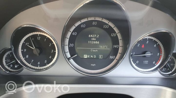 Mercedes-Benz E W212 Compteur de vitesse tableau de bord A2129001508