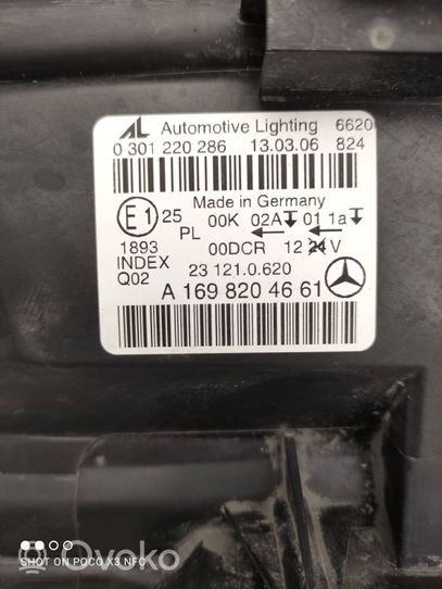 Mercedes-Benz B W245 Faro delantero/faro principal A1698204661