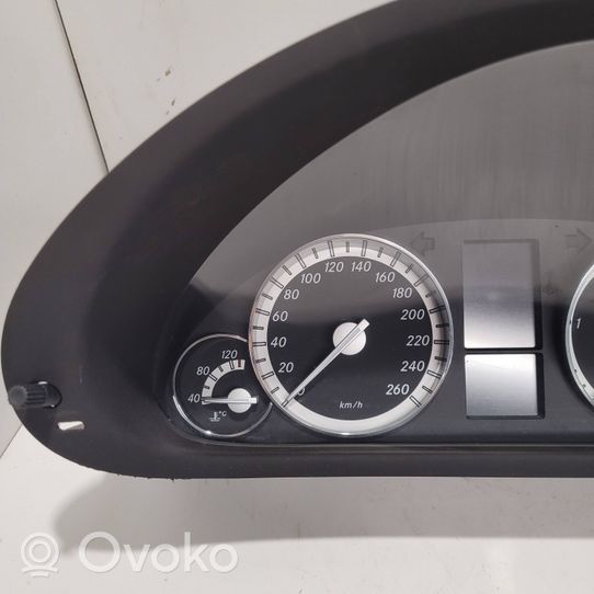 Mercedes-Benz CLC CL203 Tachimetro (quadro strumenti) A2035406448