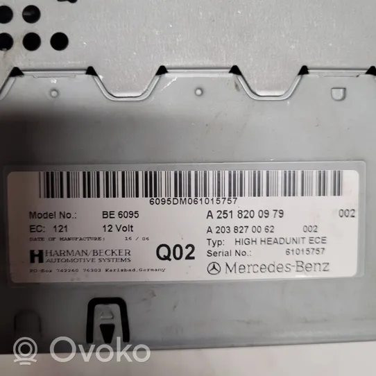 Mercedes-Benz R W251 Unité principale radio / CD / DVD / GPS A2518200979