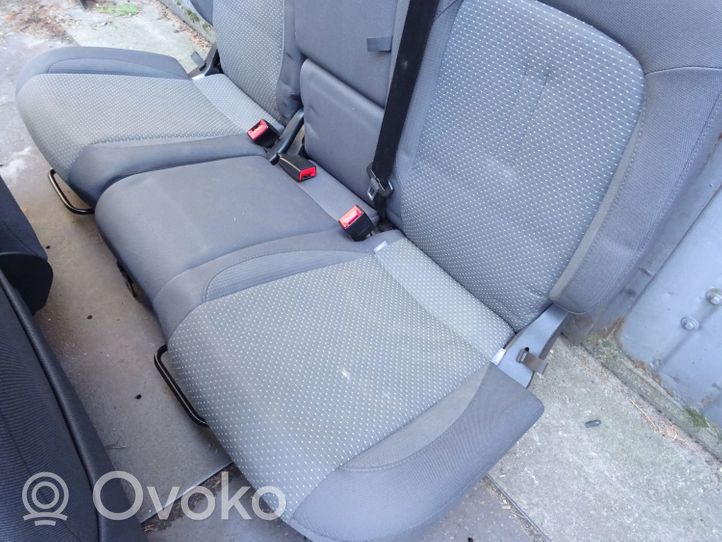 Seat Toledo III (5P) Fotele / Kanapa / Komplet 