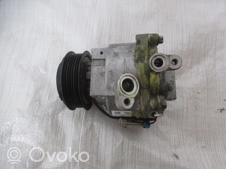 Opel Corsa E Ilmastointilaitteen kompressorin pumppu (A/C) 94517788