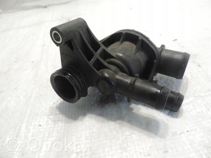 Ford Kuga II Boîtier de thermostat DS7G9K478 