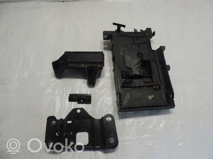 Ford Edge II Support boîte de batterie FT4B-10723-BB