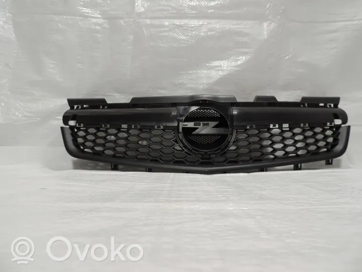 Opel Movano B Kühlergrill 13223208