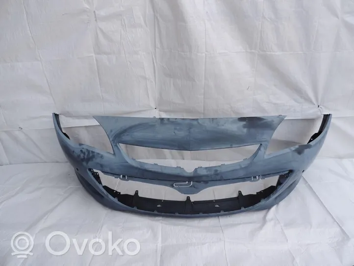 Opel Astra J Front bumper 13368660