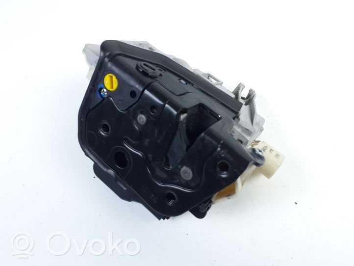 Audi A4 S4 B6 8E 8H Etuoven lukko 8E0839015AA