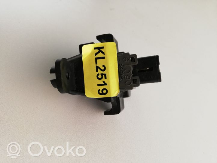 Subaru Forester SF Ajonvakautusjärjestelmän kytkin (ESP) 66211FG000