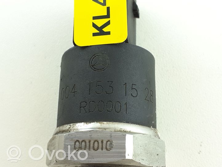 Mercedes-Benz C W203 Regolatore di pressione del carburante A0041531528