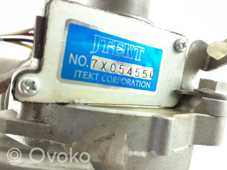 Toyota RAV 4 (XA40) Pompa wspomaganie układu kierowniczego 8096042051