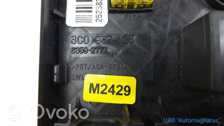 Volkswagen PASSAT CC Module de fusibles 3C0937125