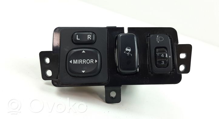 Mitsubishi L200 Muut kytkimet/nupit/vaihtimet 183574