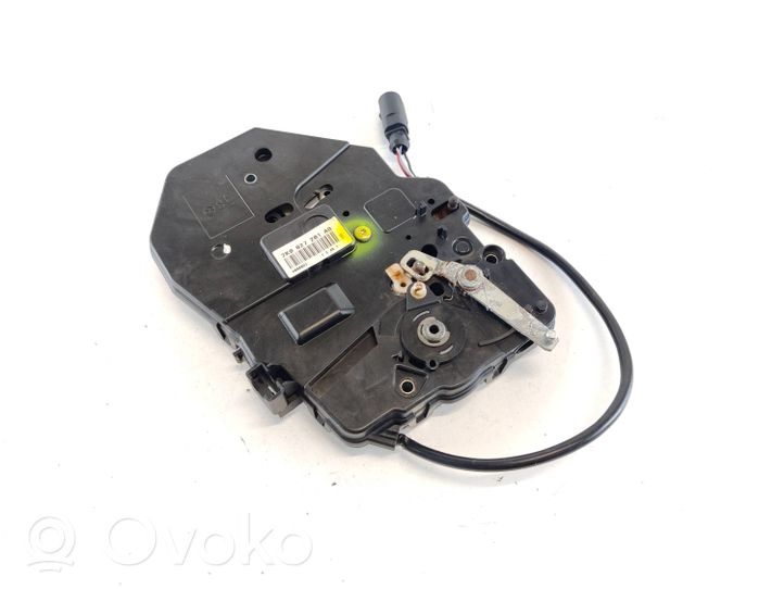 Volkswagen Caddy Loading door lock 2K0827201AB