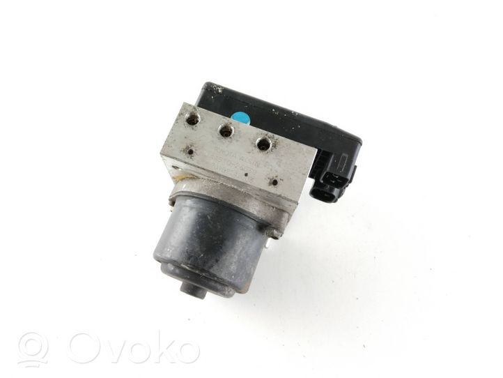 Toyota Hiace (H200) ABS-pumppu 4451026030