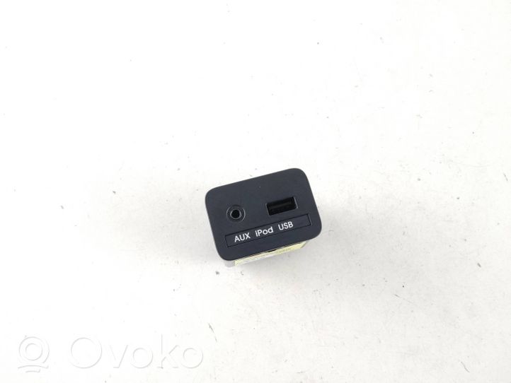 KIA Optima USB jungtis 961202T500