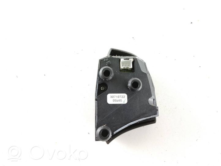 Volvo V50 Boutons / interrupteurs volant 30710722