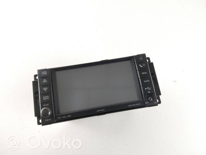 Dodge Journey Radio/CD/DVD/GPS-pääyksikkö P05064760AC