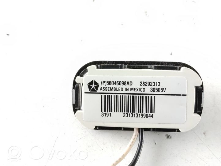 Fiat Freemont Ohjauspyörän painikkeet/kytkimet P56046098AD