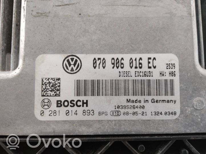 Volkswagen Transporter - Caravelle T5 Calculateur moteur ECU 070906016EC