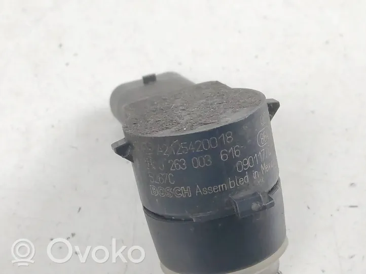 Mercedes-Benz E C207 W207 Parkošanās (PDC) sensors (-i) A2125420018